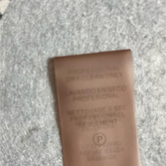 Calvin Klein Animal Print Sleeveless V-Neck Blouse Top Women’s Small - Picture 9 of 9